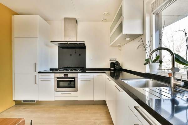 Medium property photo - Leuvenstraat 138, 1066 HD Amsterdam